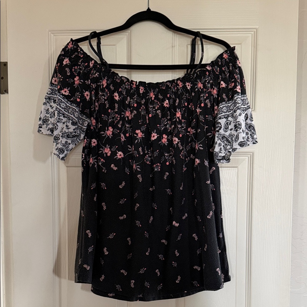 Floral off-Shoulder Top - Black and Pink